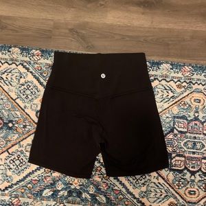 lululemon align shorts never worn